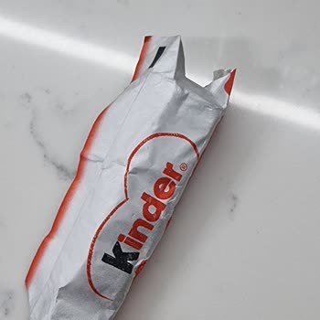 Пластиковый предмет в шоколаде Kinder 4 шт.