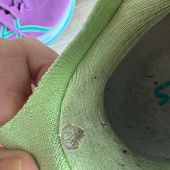 Asics Spor Ayakkabıda Delinme