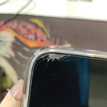 Spigen Koruyucu Cam Çok Dayanıksız