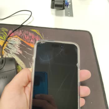 Spigen Koruyucu Cam Çok Dayanıksız