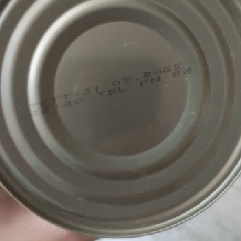 Tat Gıda Patlayan Bozuk Salçalar