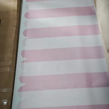 Baskı Şah Merkezi Mağduriyet Ve Dalga Geçme