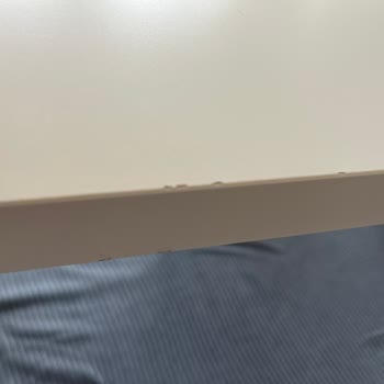 IKEA Masa Kenarları Kabarıp Soyuluyor