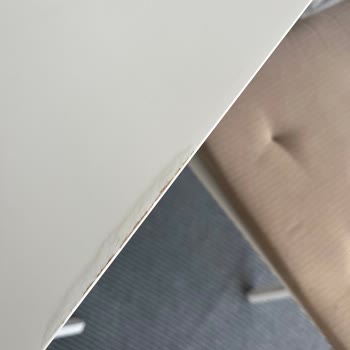 IKEA Masa Kenarları Kabarıp Soyuluyor