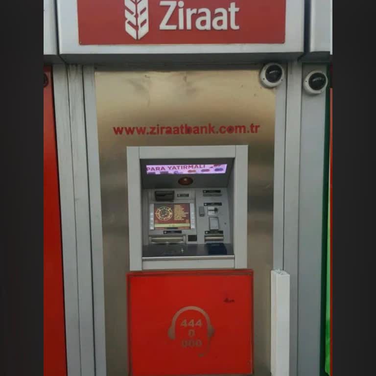 Ziraat Bankası ATM De Kalan Para Sıkıntısı