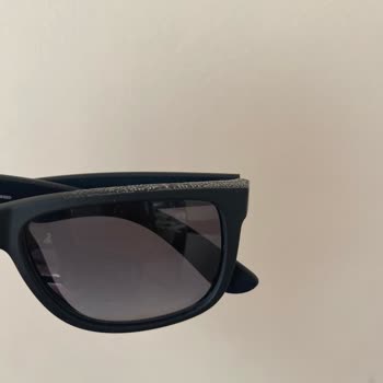 Boyner Rayban Gözlük Kabarmalar Mevcut