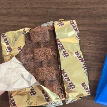 Ülker Fındıklı Kare Çikolata