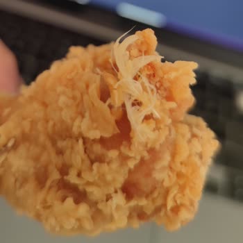 Popeyes Kanatları Tüğ İle Gönderiyor (Uçma Garantili)