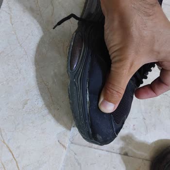 Slazenger Kalitesiz Malzeme Kötü İsçilik!