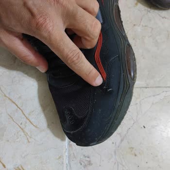Slazenger Kalitesiz Malzeme Kötü İsçilik!