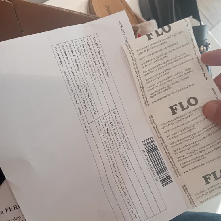 FLO Ayakkabı FLO'dan Aldığım Ayakkabı Çabuk Yırtıldı Değiştirilsin