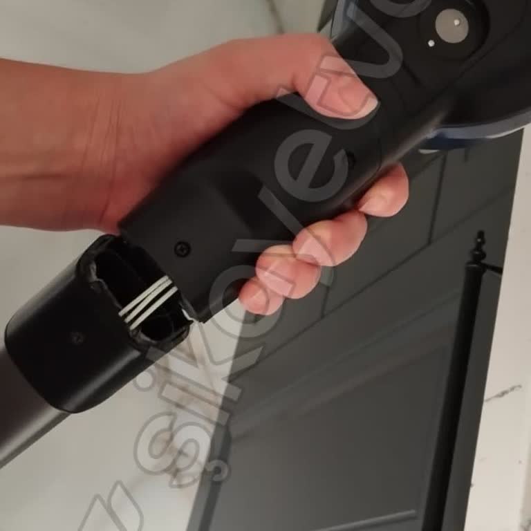 PHILIPS Ev Aletleri Philips XC8349/01 Aqua Plus 25.2 V Dikey Şarjlı Süpürge Kırılması