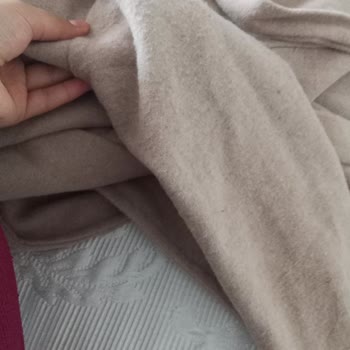 Semre Butik Stokta Bulunmayan Ürünü Satışa Çıkarmak.