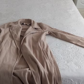 Semre Butik Stokta Bulunmayan Ürünü Satışa Çıkarmak.