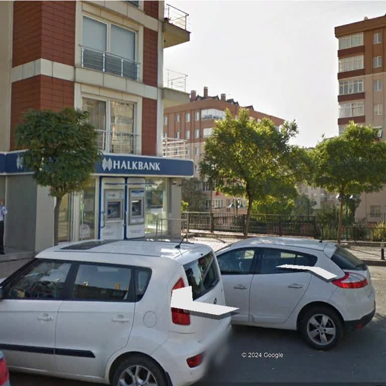 Halkbank Gariban Müşteri Şubeye Gelmesin İstiyor.