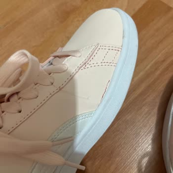 Puma Ayakkabı Sadece 2 Kere Giyildi Ve Kendi Kendine Yırtıldı