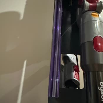 Dyson Lazer Başlık Sorunu