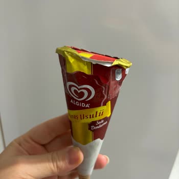 Migros Paketi Açılmış, Hijyen Kurallarından Yoksun Ürün Seviyor