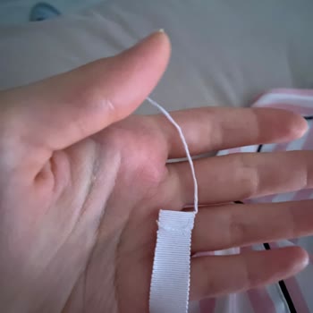 New Victoria's Secret Pajamas Fell Apart After Two Washes – Disappointing Quality