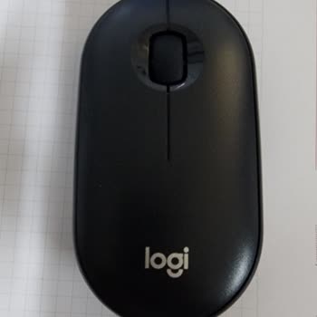 Logitech Şok Marketin İnternet Sitesinden Sipariş Verdim.