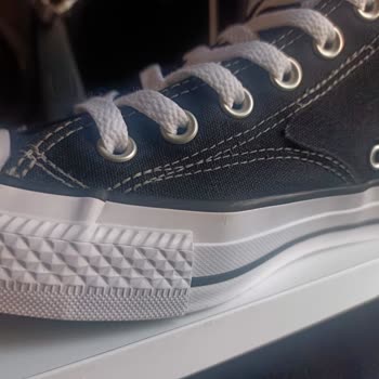 SuperStep Çatlamaya Başlayan 2 Aylık Converse