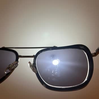 Atasun Optik Gözlükte Çizilmeler Meydana Gelmesi