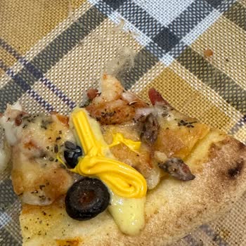 Pınar Et ve Süt Pizzada Zeytin Çekirdeği Ve Diş Kırılması Sorunu