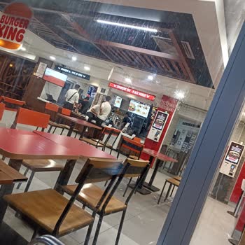 Burger King Restoranda Yaşanan Olumsuz Deneyim Ve Personel Davranışları