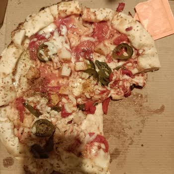 Little Caesars Çiğ Gelen Pizza Siparişi Ve Sağlık Sorunları