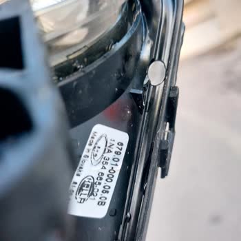 Hella.com Hella Sis Farı 2. Günde Yağmurda Su Doldu Ve Bugu Yaptı