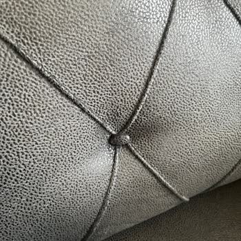 İstikbale Bir Haller Oluyor.