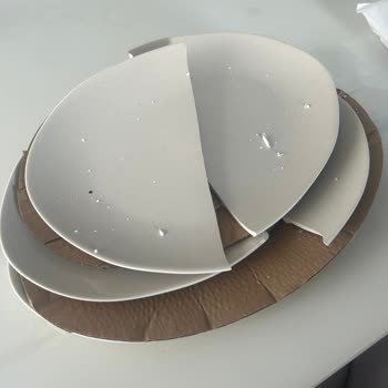 Karaca zerbrochene Ware wurde nicht ersetzt