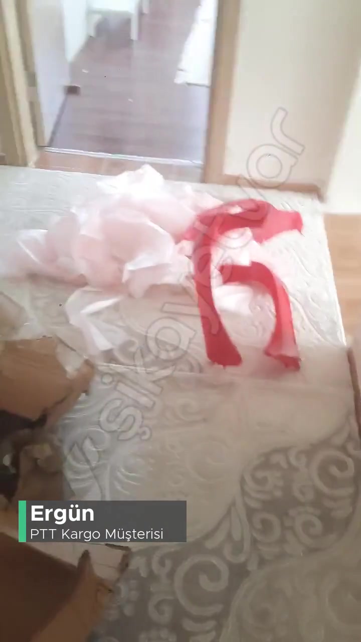PTT Kargo Hasarlı Ürün Geldi! videonun kapak resmi