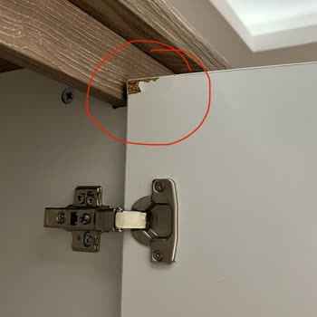 Batılı Mobilya Servis Ekibinin Montaj Esnasında Ürüne Hasar Vermesi