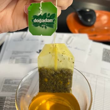 Doğadan Poşet Çayımdan Kıl Çıktı...