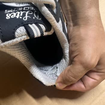 Skechers Ayakkabıda Yırtılma Ve Ayağımı Kesme