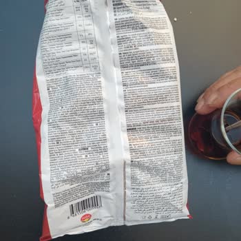 Patos Cips İçinden Çıkan Plastik