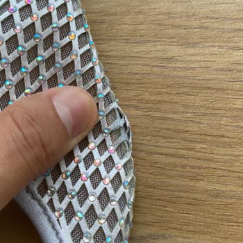 Marcatelli Bir Kere Giyilen Ayakkabının Yanı Patladı