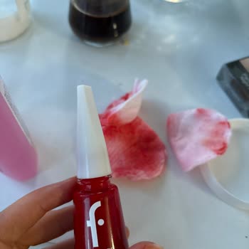 Из-за лака для ногтей Flormar мои ногти пожелтели