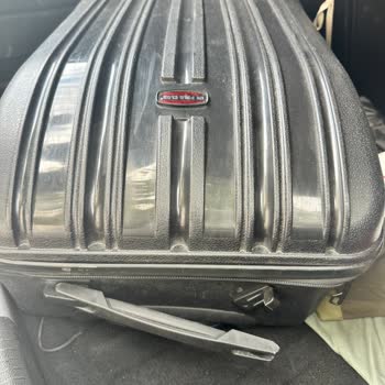 Ajet Kırık Bavul Teslimi