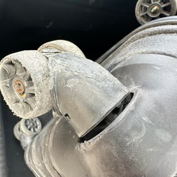 Ajet Kırık Bavul Teslimi