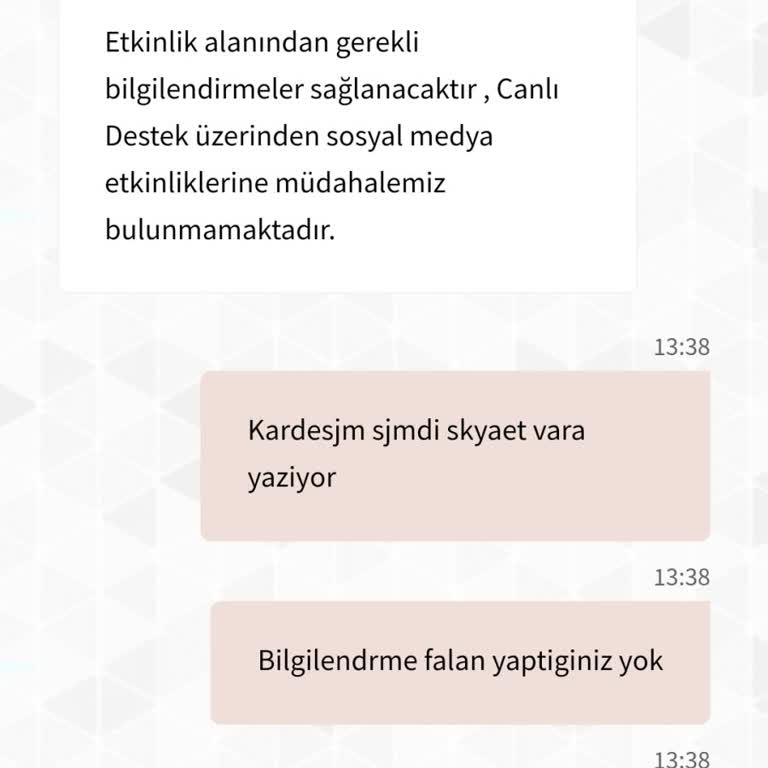 Aktrisa Zavorotnyukning yalangoch dumbasi, video va fotosurati.