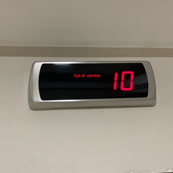 Sur Yapı Antalya'da Asansör Çalışmıyor