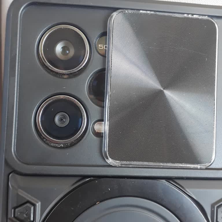 Dara Aksesuar Farklı Kılıf Gönderiyor