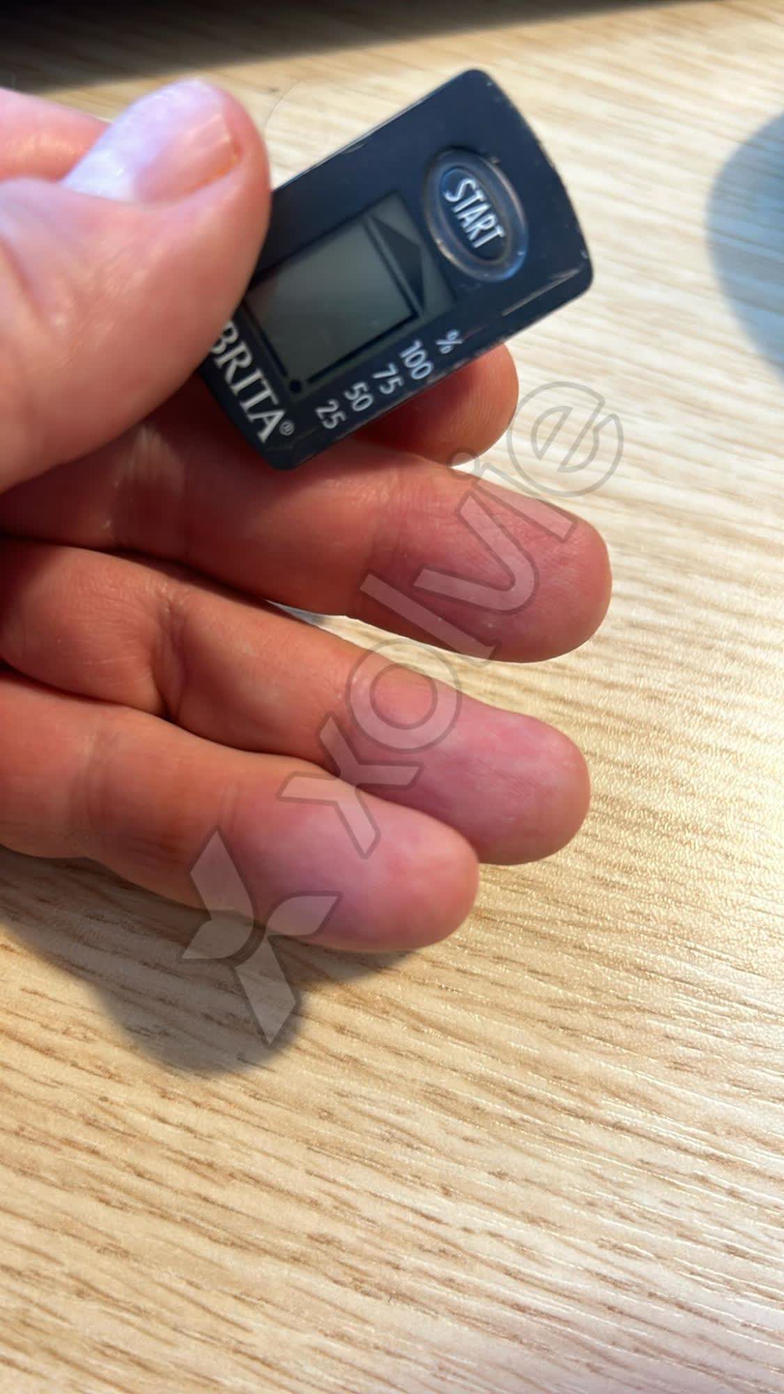 Brita Level Indicator Battery Is Stuck and I Cannot Find any