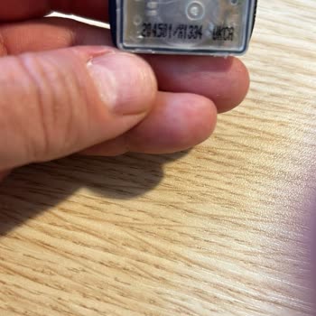 Brita Level Indicator Battery Is Stuck and I Cannot Find any Information Online