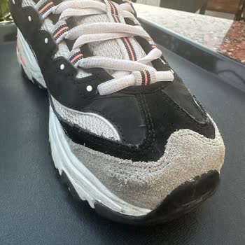 Skechers Ayakkabı İki Ayda Yırtıldı