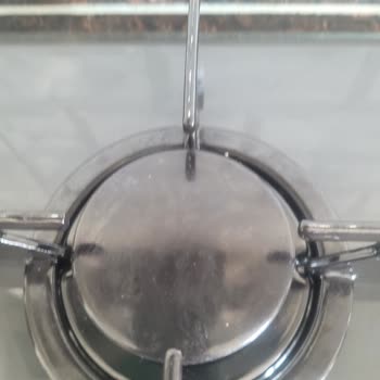 Grundig Koçtaş'tan Aldığımız Ocak Aparatlarının Boyası Hızla Soyuldu