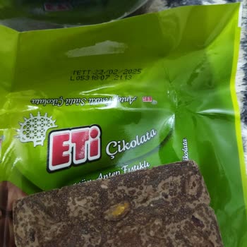 Eti Gıda SKT'si Geçmemiş Bozuk Çikolata