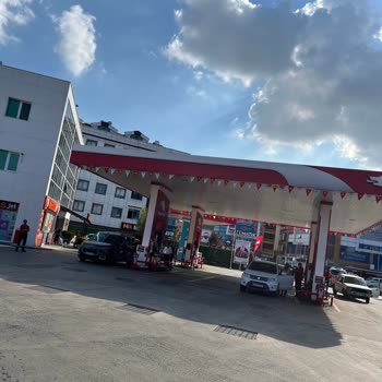 Kurtköy Petrol Ofisi Personel Davranışı Yıkama Yeri!